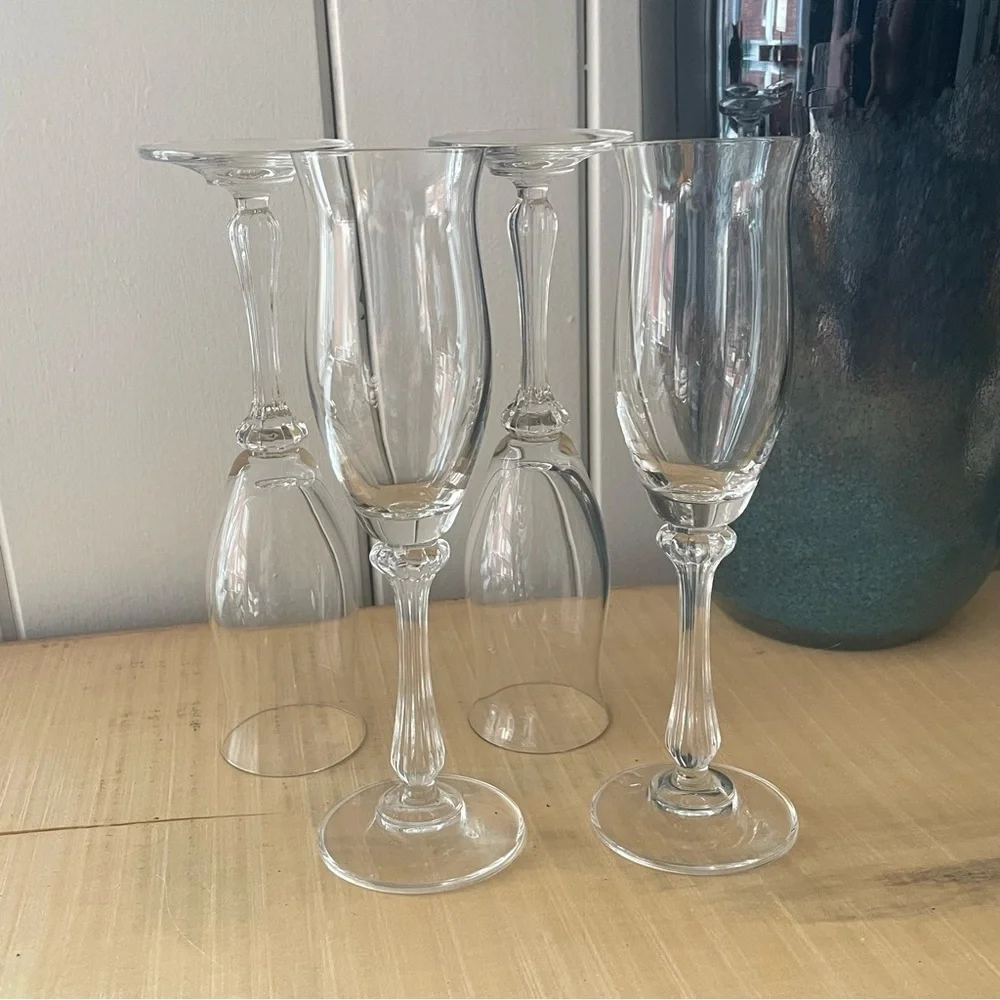 $15 SALE Vintage Champagne Flutes 4 Pc Set Party Glasses Holiday Wedding - Picture 2 of 6
